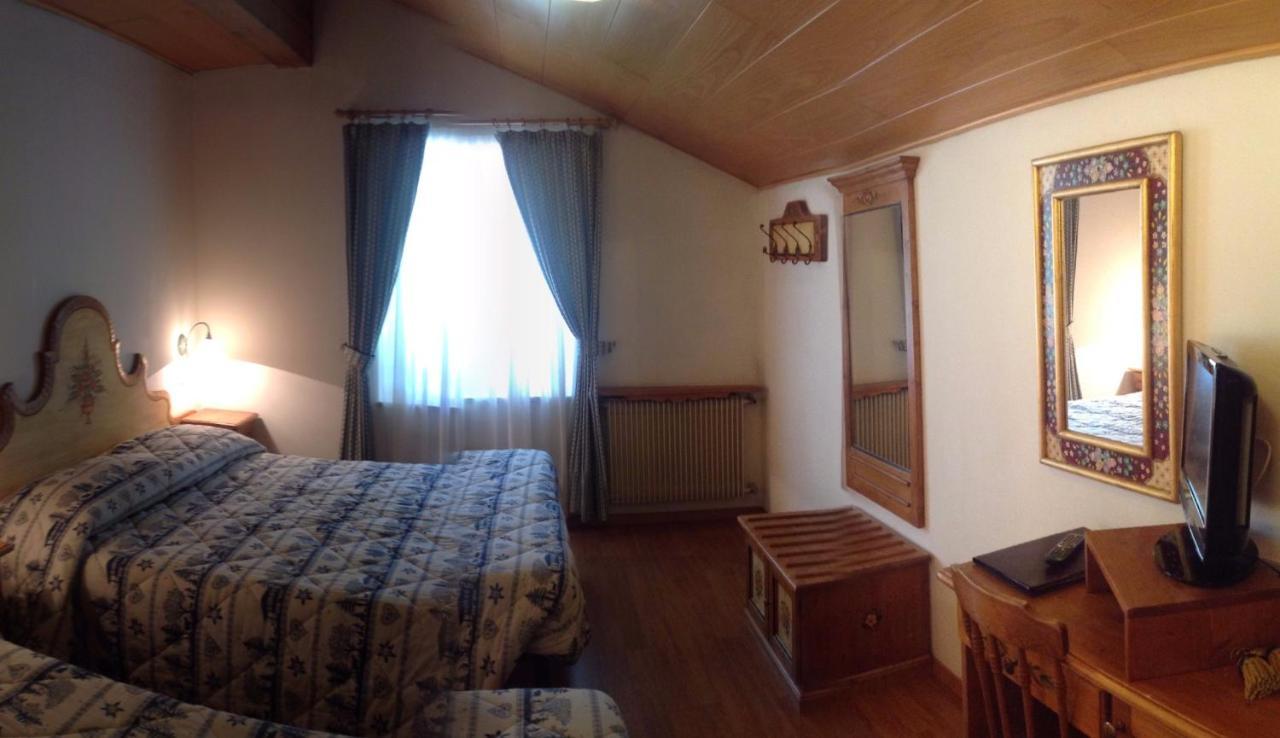 Park Hotel Mater Dei Pozza di Fassa Chambre photo