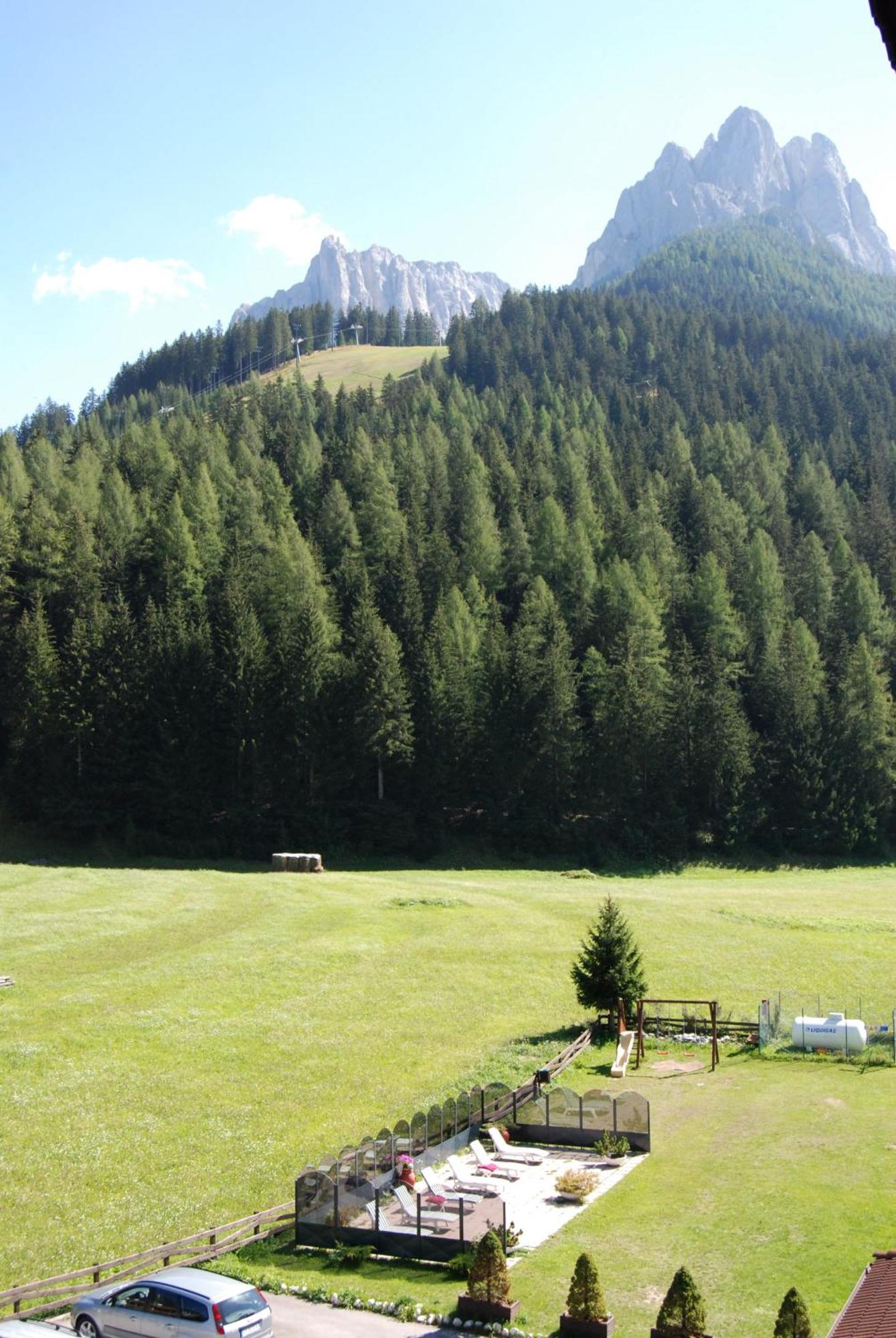 Park Hotel Mater Dei Pozza di Fassa Extérieur photo