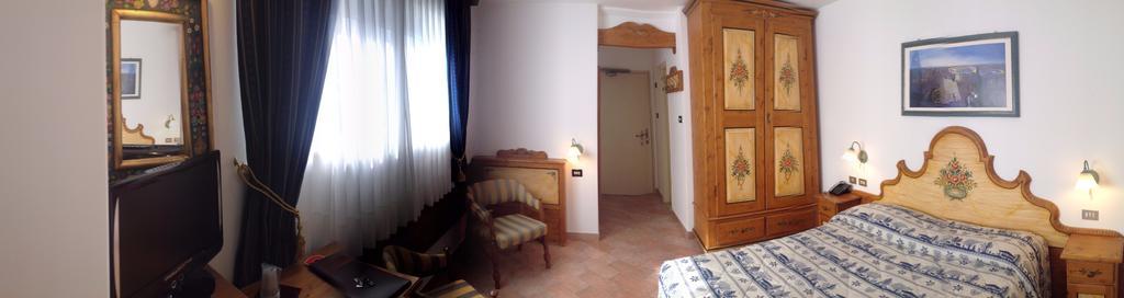 Park Hotel Mater Dei Pozza di Fassa Chambre photo