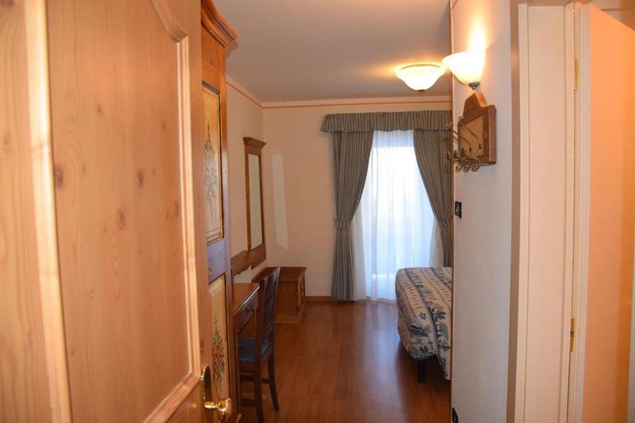 Park Hotel Mater Dei Pozza di Fassa Extérieur photo
